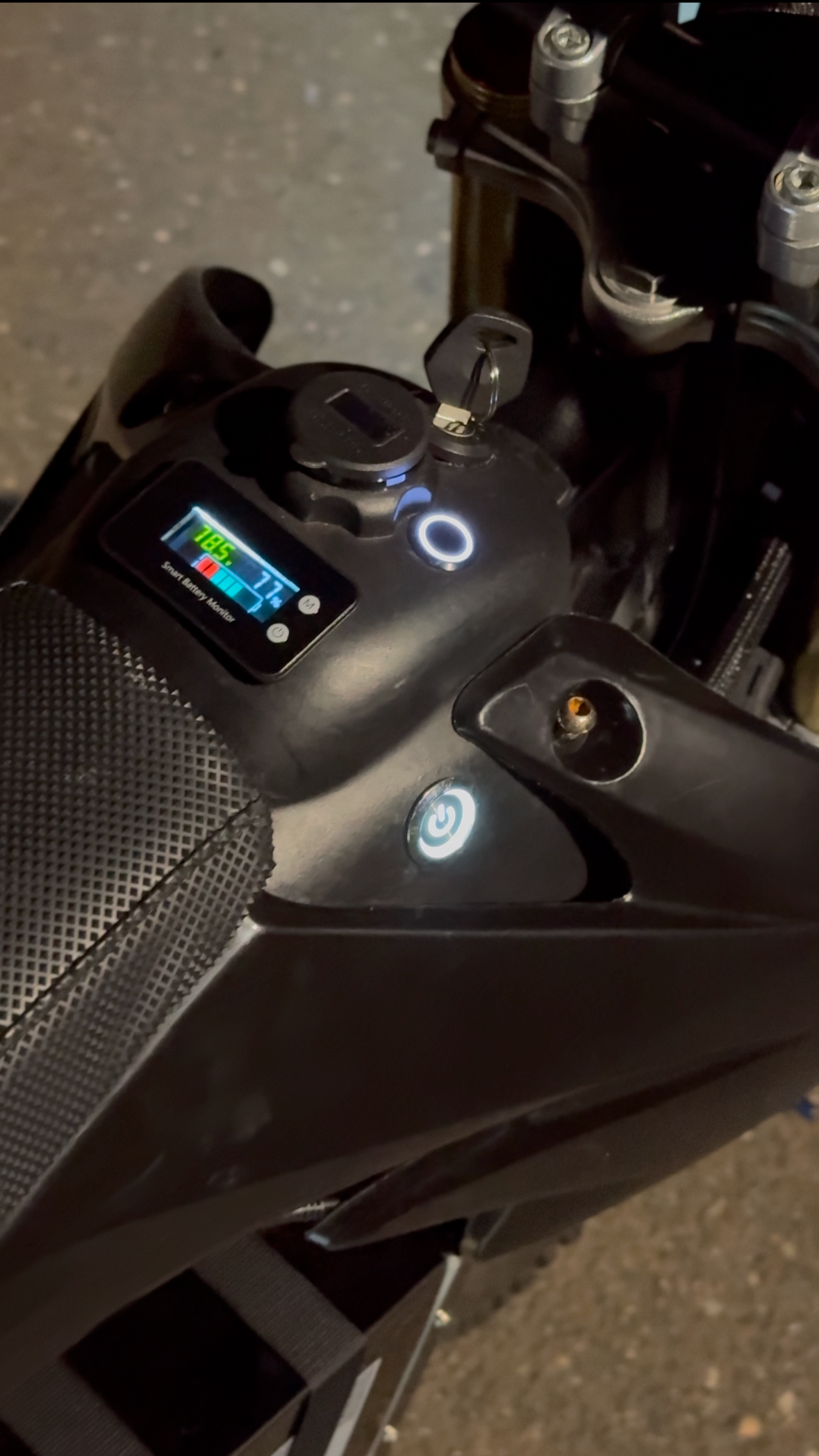 Rocklight (requires 12v kit)